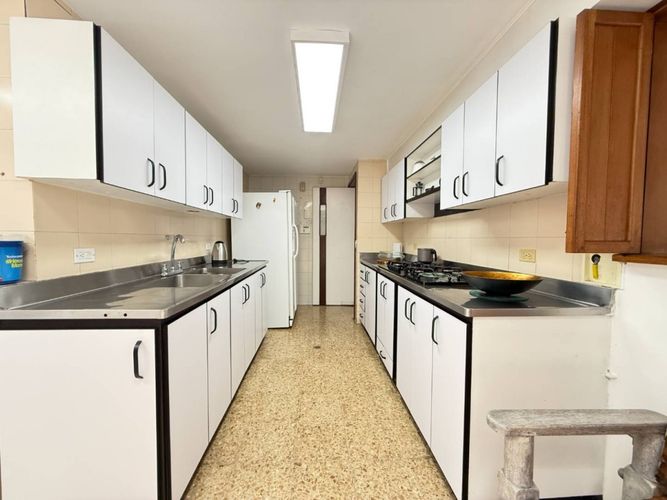 Casa en Arriendo en Los Balsos, Medellín - Miniatura 21