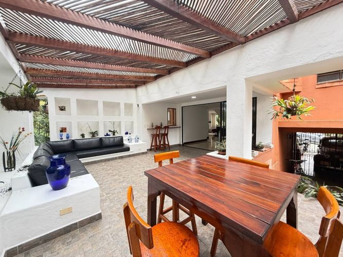 Casa en Arriendo en Los Balsos, Medellín - Miniatura 28