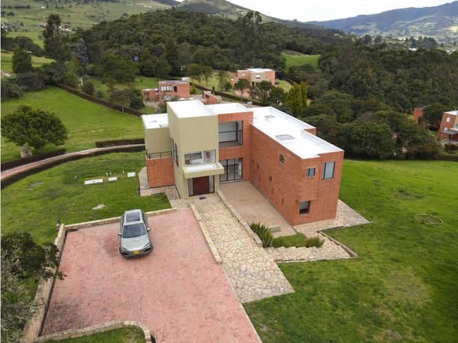 Casa en Arriendo en La calera - Imagen 1