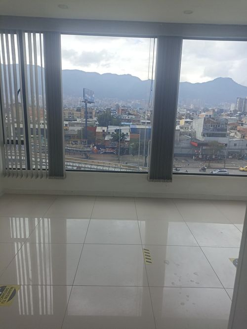 Oficina en Arriendo en Doce de octubre, Bogotá - Miniatura 2