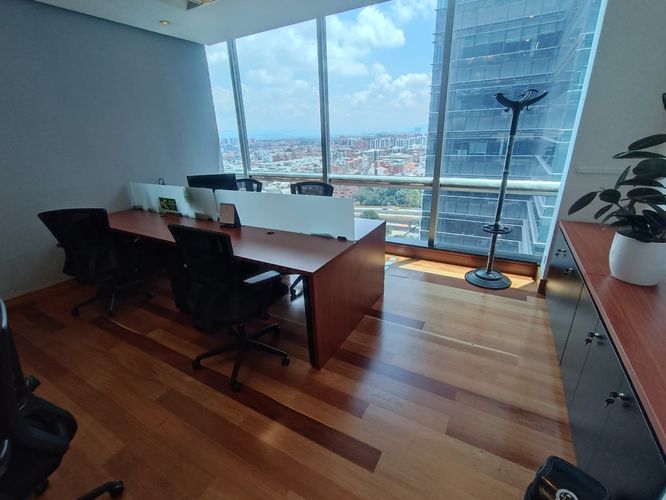 Oficina en Arriendo en Santa Barbara, Bogotá - Miniatura 4