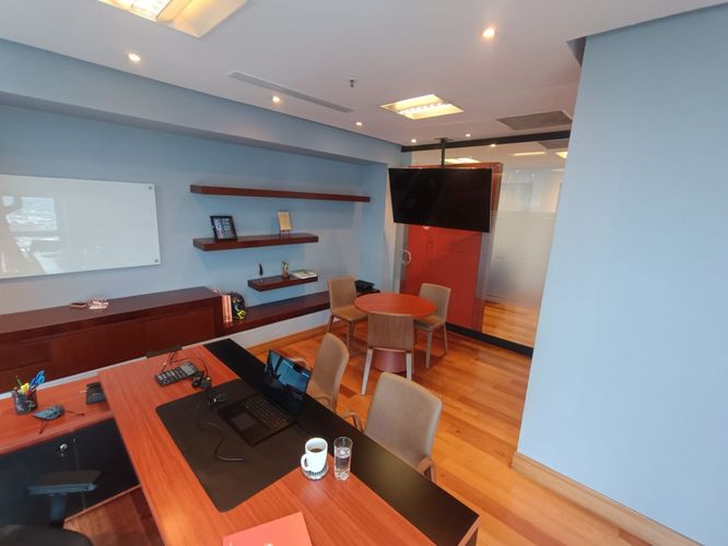 Oficina en Arriendo en Santa Barbara, Bogotá - Miniatura 8