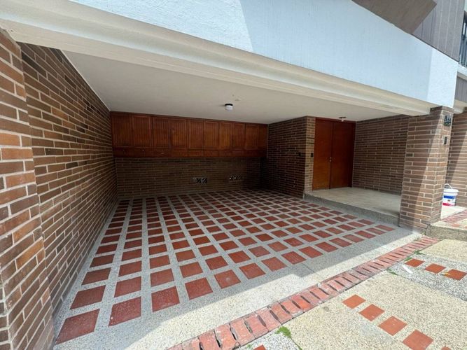 Casa en  Arriendo en Castropol, Medellín - Miniatura 8