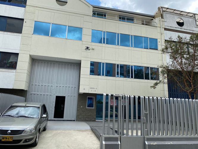 Edificio en Arriendo en Fontibon, Bogotá - Imagen 1