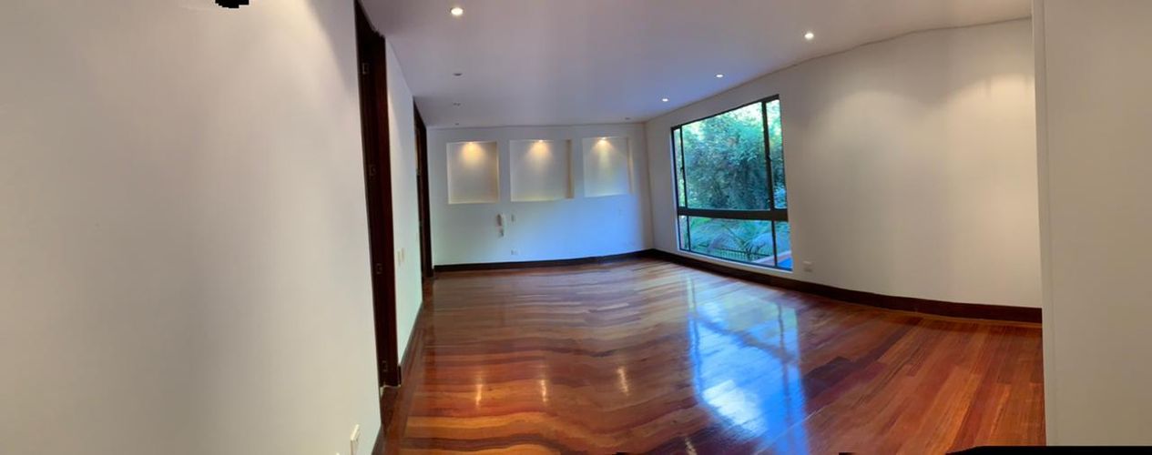 Apartamento en Arriendo en Lindaraja, Bogotá - Miniatura 3