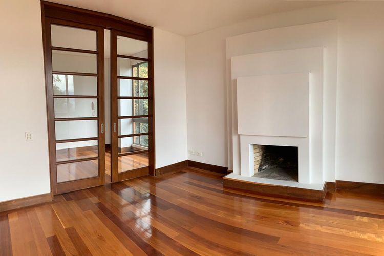 Apartamento en Arriendo en Lindaraja, Bogotá - Miniatura 2