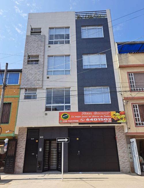 Edificio en  Venta en La Estrada, Bogotá - Imagen 1