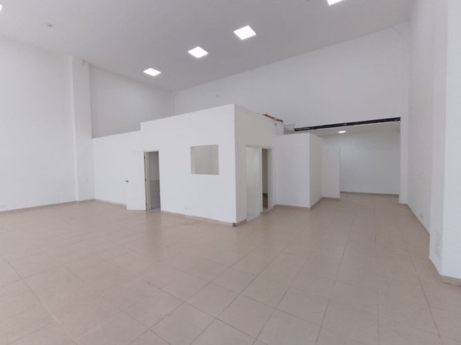 Local en Arriendo en Prados del norte, Cali - Miniatura 3
