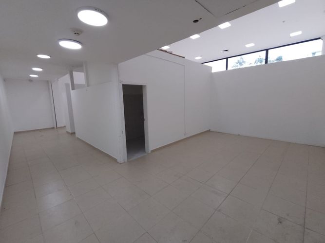 Local en Arriendo en Prados del norte, Cali - Miniatura 9