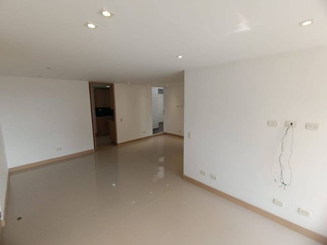 Apartamento en Arriendo en Camino Verde, Envigado - Miniatura 3