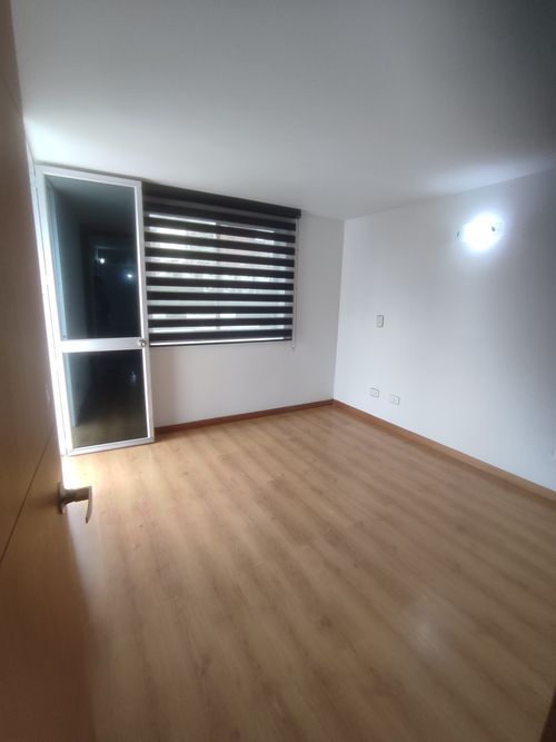 Apartamento en Arriendo en Pinares, Pereira - Miniatura 4