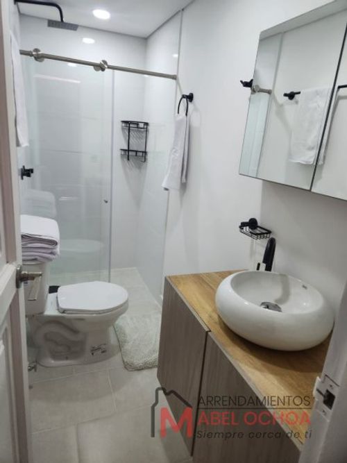 Apartamento en arriendo en Laureles, Medellín - Miniatura 5