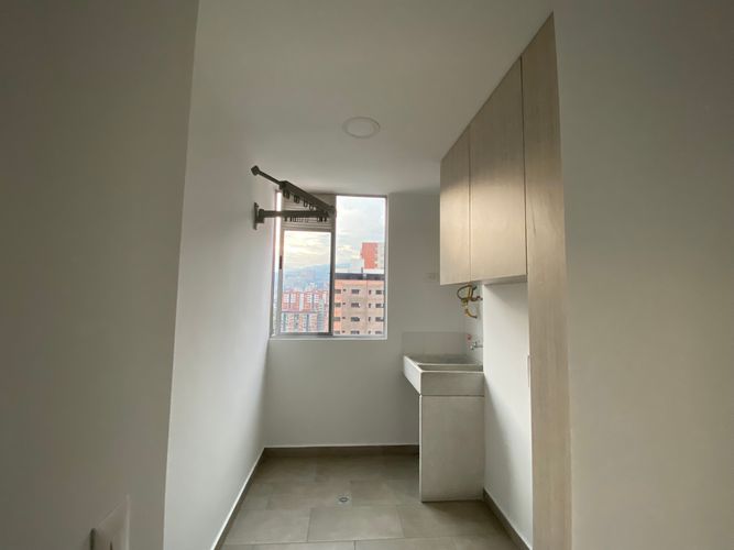 Apartamento en Venta en Laureles, Medellín - Miniatura 6