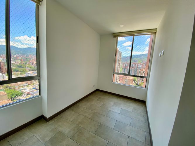 Apartamento en Venta en Laureles, Medellín - Miniatura 10