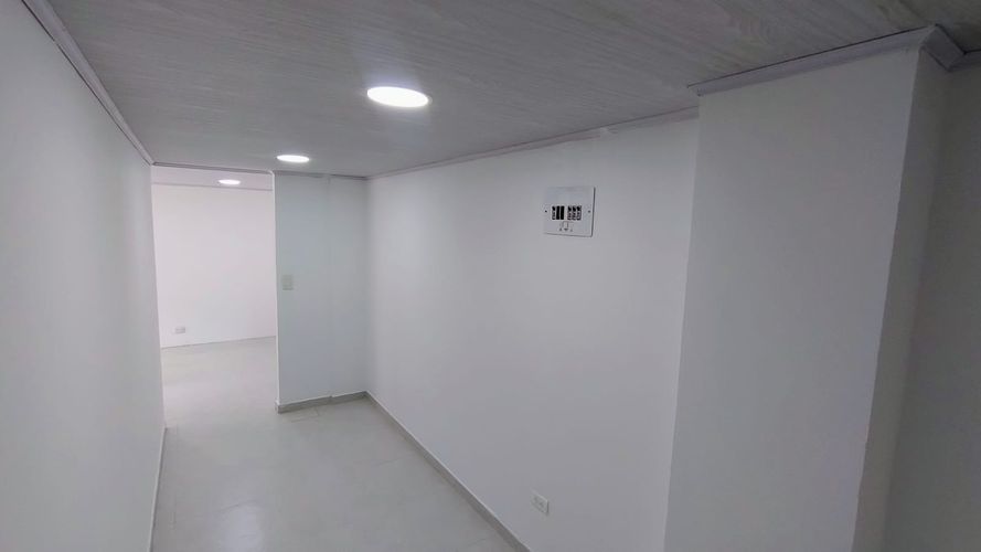 Local en Arriendo en Colina Campestre, Bogotá - Miniatura 9