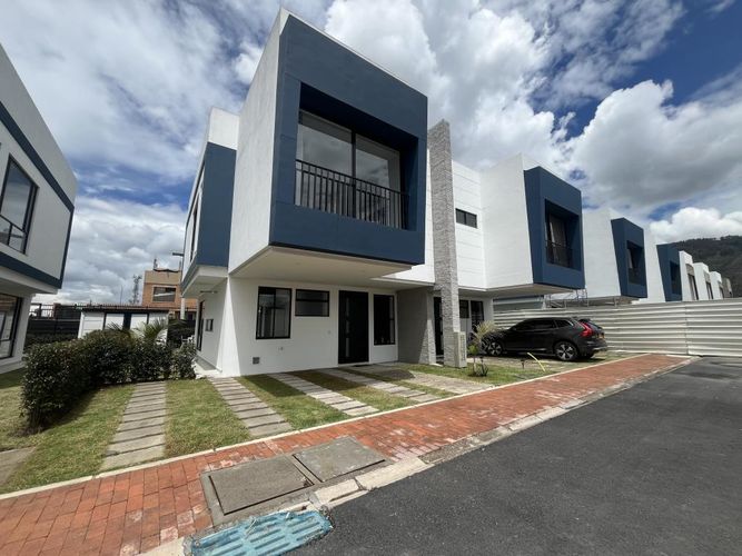 Casa en venta en Cota - Imagen 1