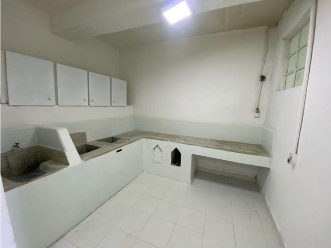 Apartaestudio en  Arriendo en Boston, Medellín - Imagen 1