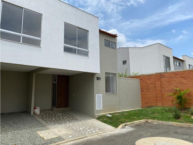Casa en Arriendo en Ciudad Country, Jamundí - Miniatura 2