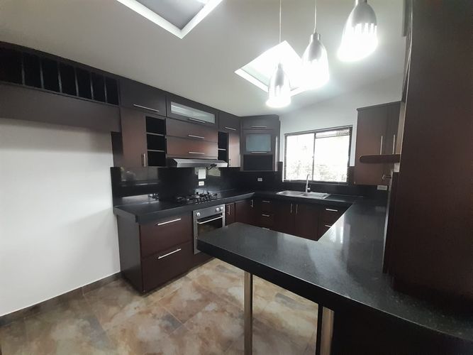 Casa en Arriendo en La Florida, Villamaria - Miniatura 3