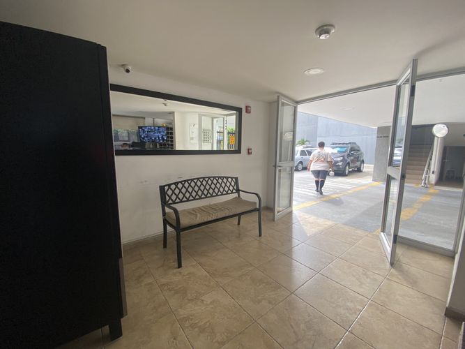 Apartamento en Arriendo en Prados del norte, Cali - Miniatura 3