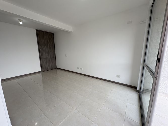 Apartamento en Arriendo en Prados del norte, Cali - Miniatura 12