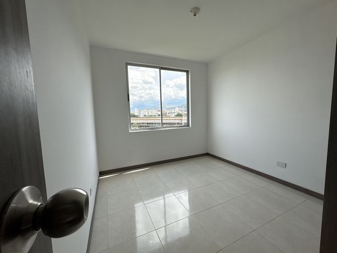Apartamento en Arriendo en Prados del norte, Cali - Miniatura 23