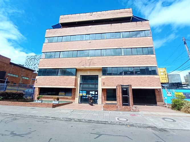 Edificio en Arriendo en Chico norte, Bogotá - Imagen 1