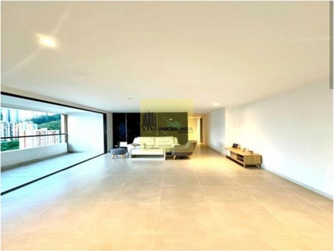 Apartaestudio en Venta en El Poblado, Medellín - Miniatura 2