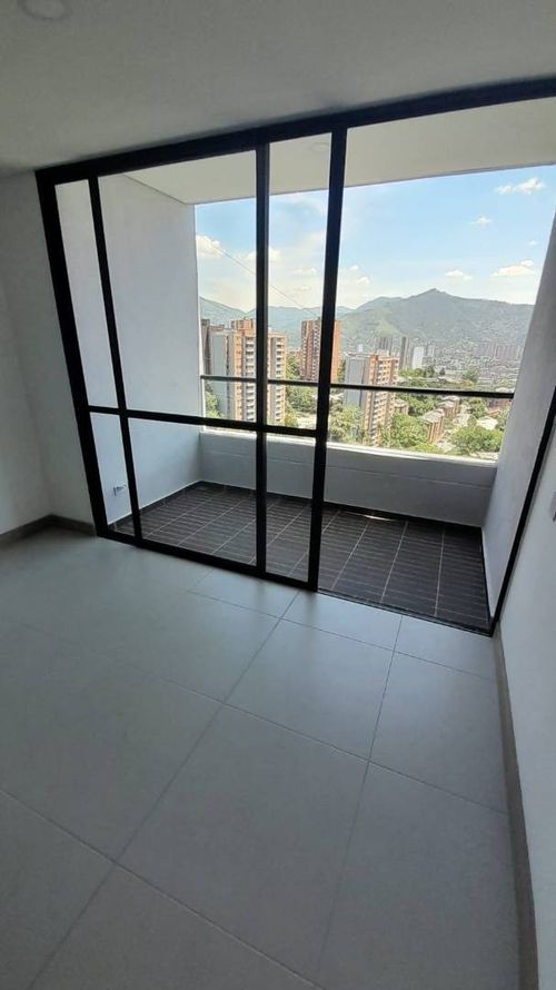 Apartamento en Arriendo en Señorial, Envigado - Miniatura 4