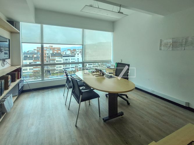 Oficina en arriendo en Chico norte, Bogotá - Miniatura 5