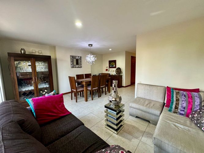 Apartamento en  Venta en Milla de Oro, Medellín - Imagen 1