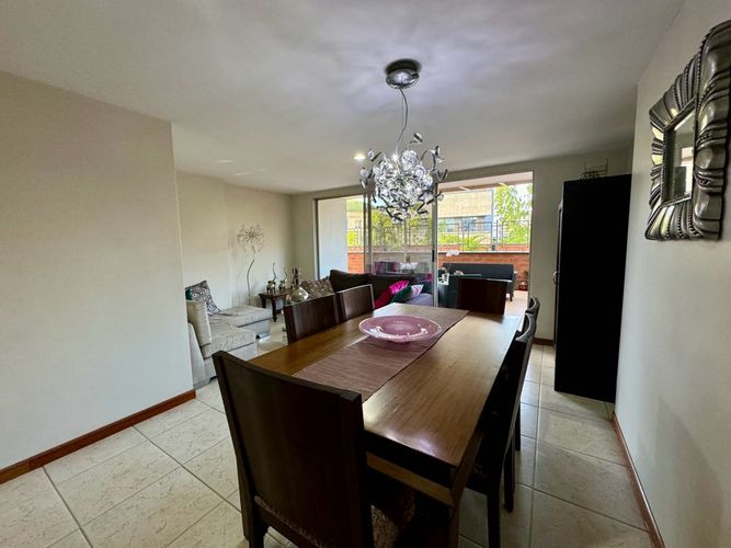 Apartamento en  Venta en Milla de Oro, Medellín - Miniatura 2
