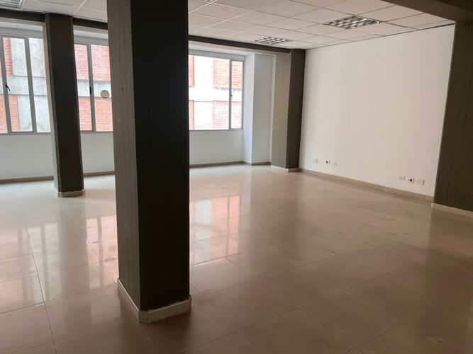 Edificio en Arriendo en Lago gaitan, Bogotá - Miniatura 7