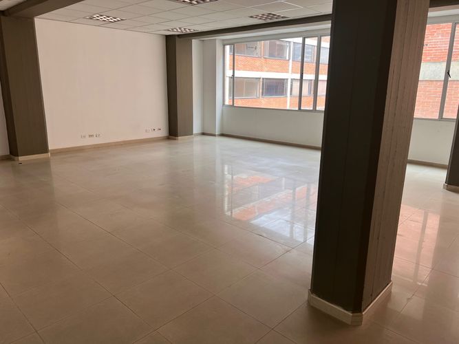 Edificio en Arriendo en Lago gaitan, Bogotá - Miniatura 8