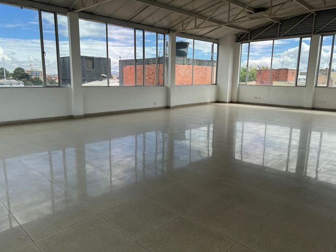 Edificio en Arriendo en Lago gaitan, Bogotá - Miniatura 15