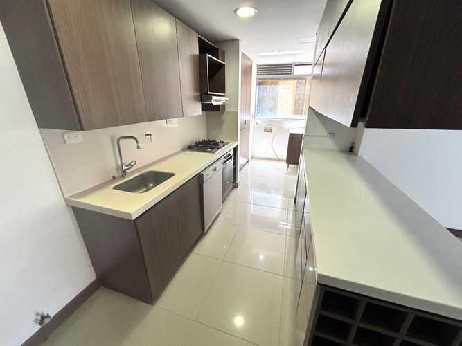 Apartamento en Arriendo en El Poblado, Medellín - Miniatura 5