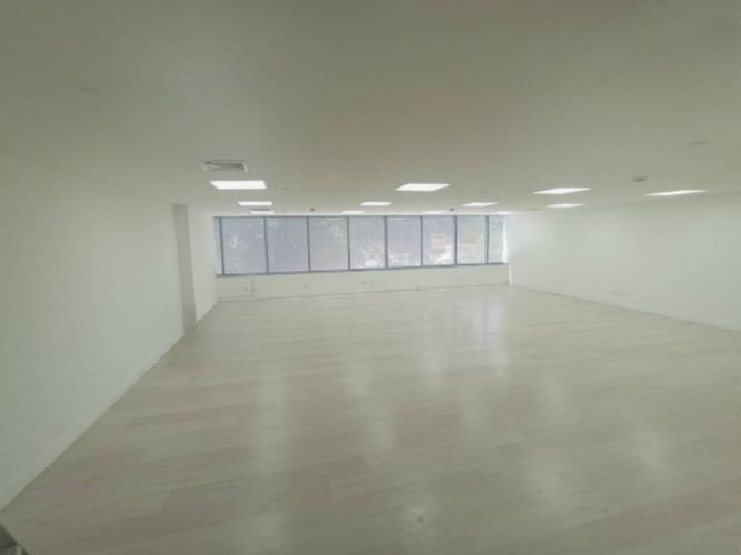 Oficina en Arriendo en Loma De San Julian, Medellín - Imagen 1