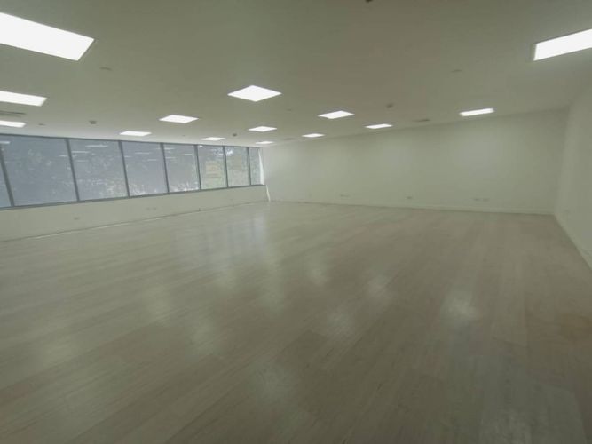 Oficina en Arriendo en Loma De San Julian, Medellín - Miniatura 2