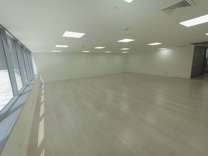 Oficina en Arriendo en Loma De San Julian, Medellín - Miniatura 3