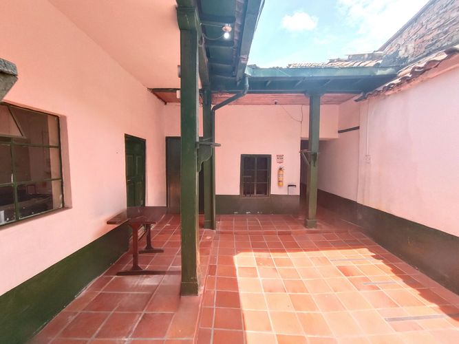 Local en Arriendo en La candelaria, Bogotá - Miniatura 2