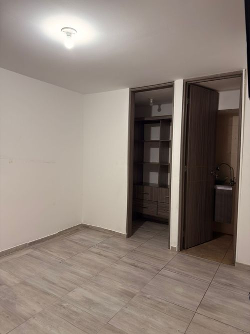 Apartamento en Arriendo en La Prosperidad, Madrid - Miniatura 8