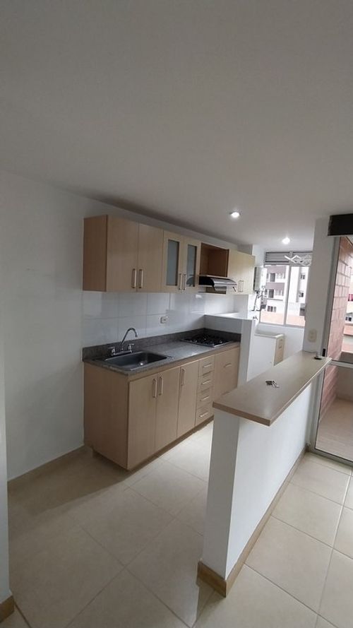 Apartamento en Arriendo en Sabaneta - Miniatura 2