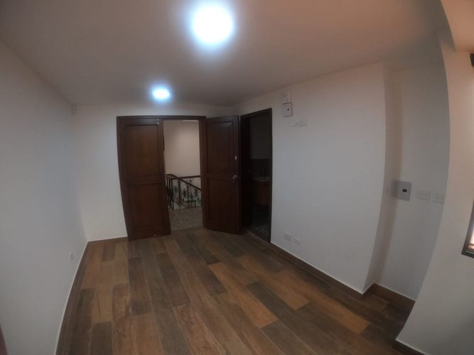 Casa en Arriendo en Santa Barbara, Bogotá - Miniatura 28