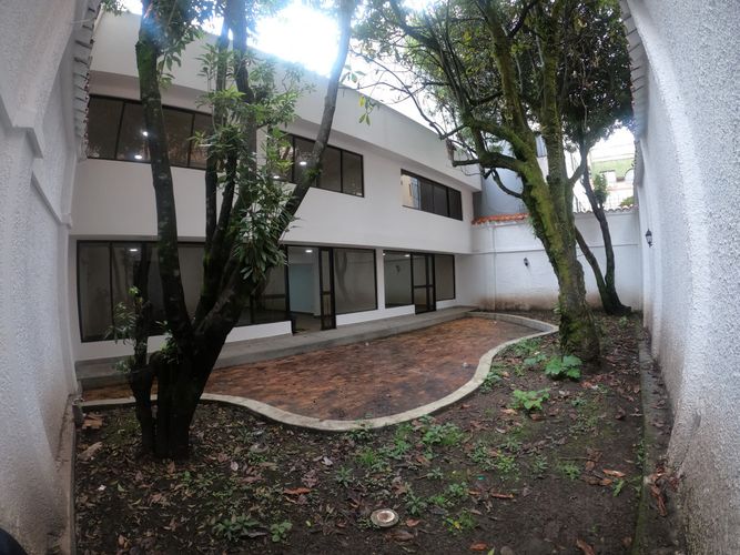 Casa en Arriendo en Santa Barbara, Bogotá - Miniatura 29