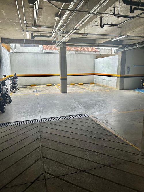 Apartaestudio en Venta en Santa barbara occidental, Bogotá - Miniatura 12