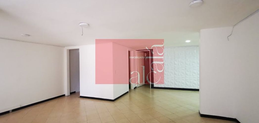 Oficina en  Arriendo en El Poblado, Medellín - Imagen 1