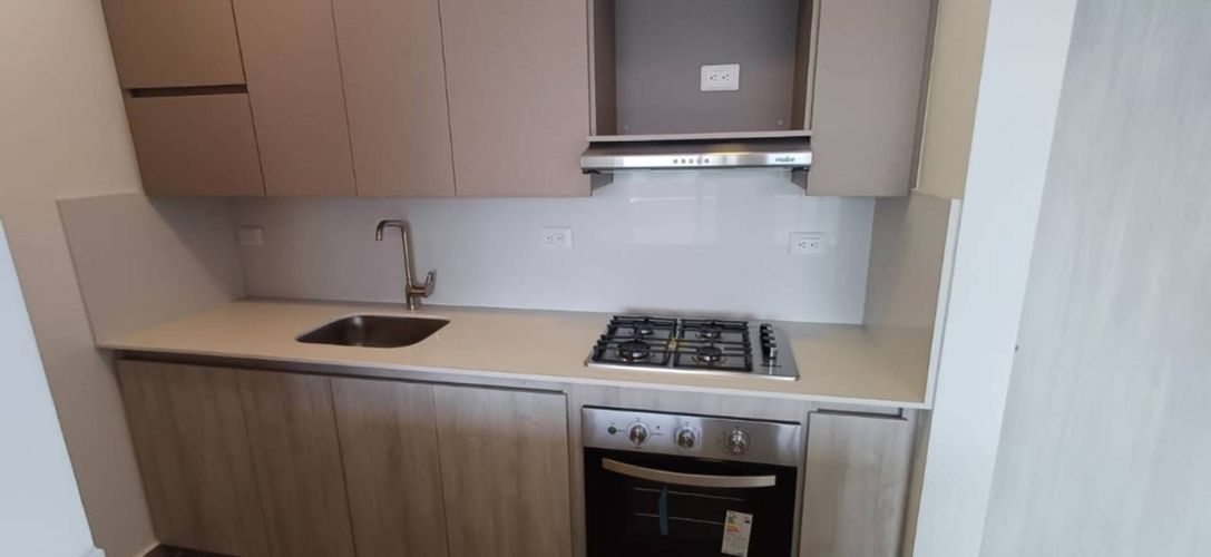 Apartamento en Arriendo en Ciudad del Río, Medellín - Miniatura 3