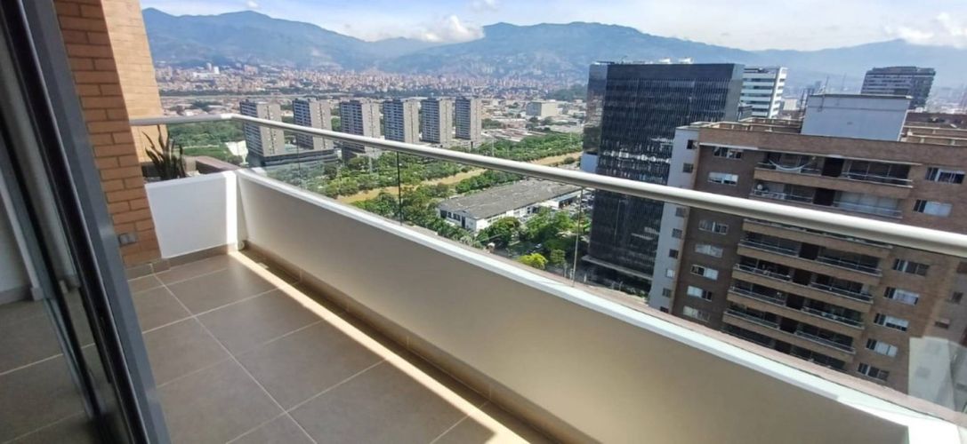 Apartamento en Arriendo en Ciudad del Río, Medellín - Miniatura 7