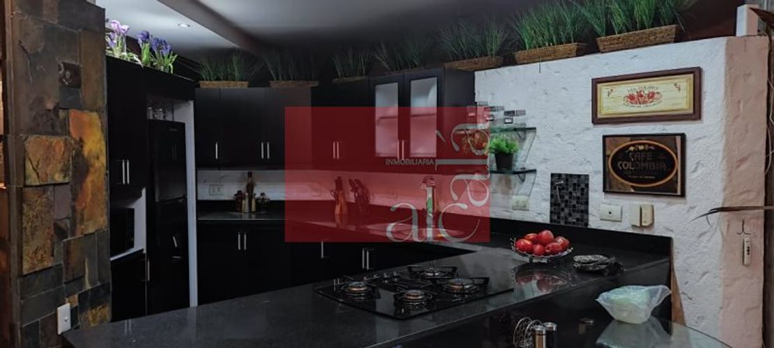 Apartamento en  Venta en El Poblado, Medellín - Miniatura 3