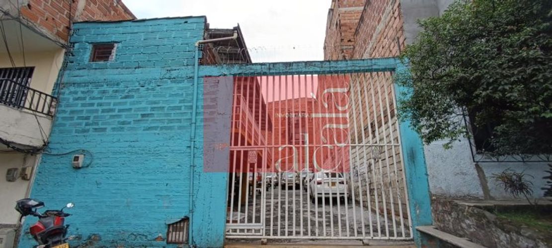Parqueadero en venta en Aranjuez, Medellín - Miniatura 6